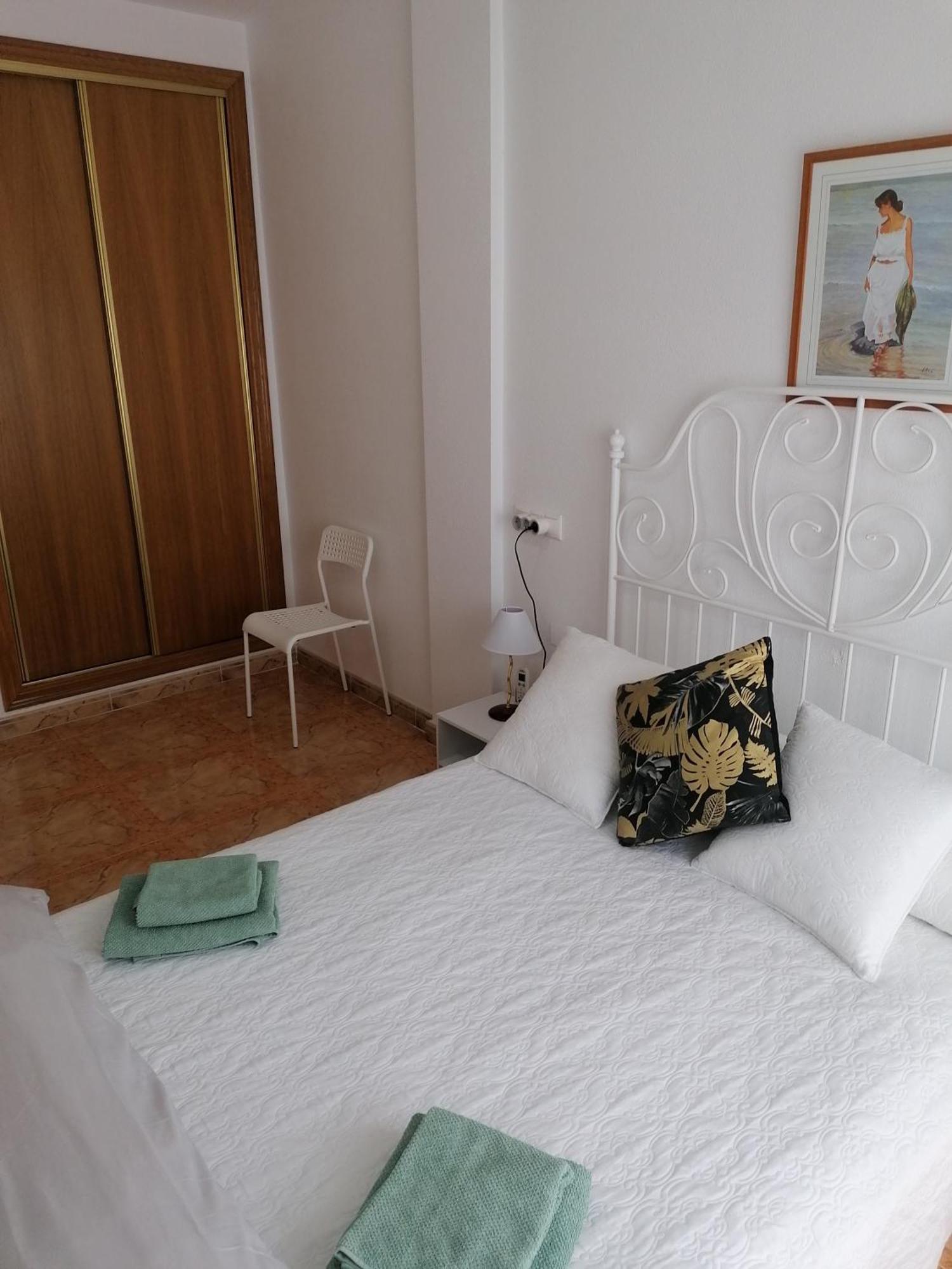 Lodosol Apartment โลปากัน ภายนอก รูปภาพ